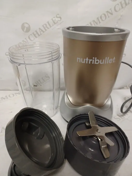 NUTRIBULLET 900W BLENDER CHAMPAGNE MULTI-FUNCTION SMOOTHIE MAKER