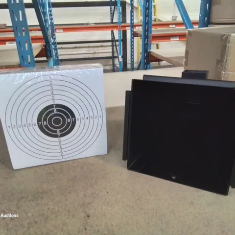 A BOXED METAL TARGET FOR PELLET GUNS WITH PELLET CATCHING SYSTEM 