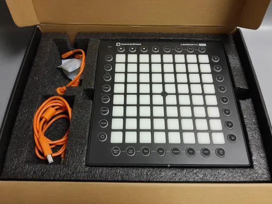 BOXED LAUNCHPAD PRO PROFESSIONAL GRID PERFORMANCE INSTRUMENT