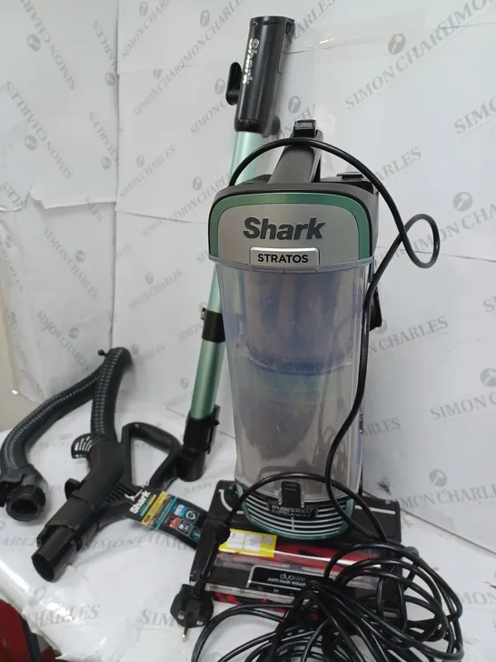 BOXED SHARK STRATOS CORDED VACUUM 