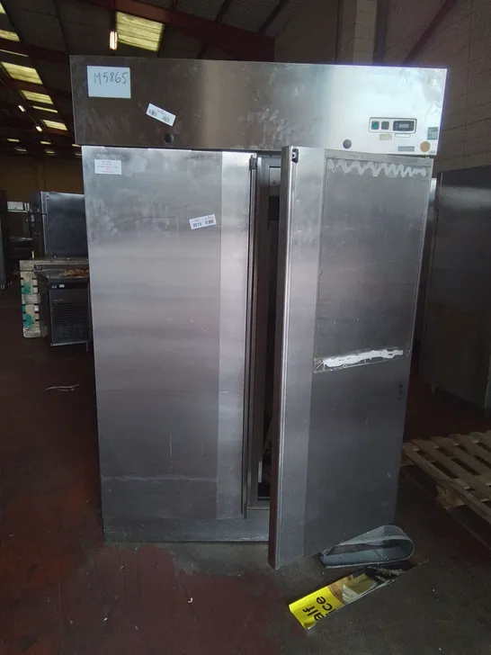 COMMERCIAL STAINLESS DOUBLE DOOR REFRIGERATED FOOD STORAGE UNIT 