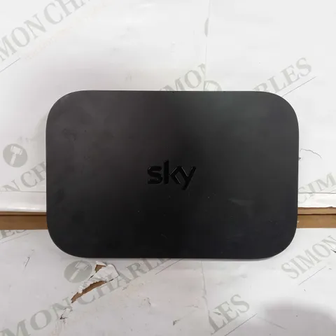 SKY Q MULITROOM BOX - MODEL EM150