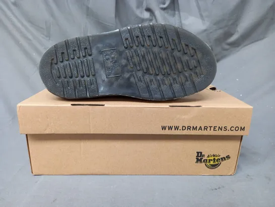 BOXED PAIR OF DR MARTENS CLARISSA II OPEN TOE CHUNKY SANDALS IN BLACK UK SIZE 5