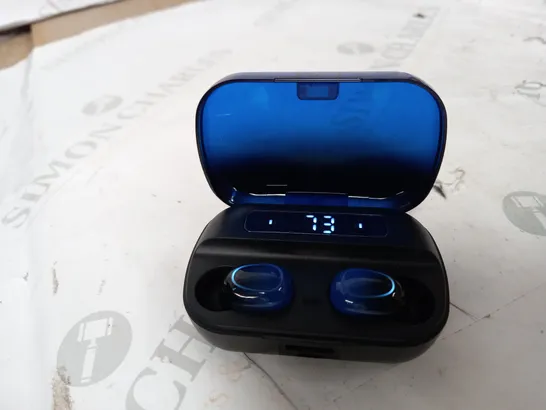 HBQ-Q82TWS STEREO WIRELESS MINI EARBUDS 