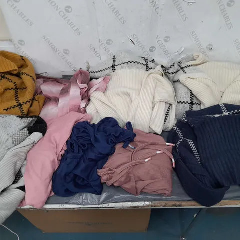 BOX OF APPROXIMATELY 10 ASSORTED CLOTHING ITEMS IN VARIOUS STYLES AND SIZES 