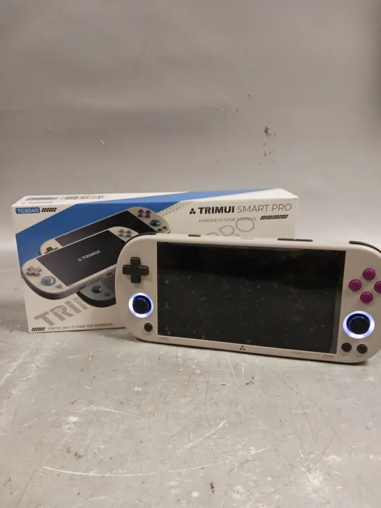 BOXED TRIMUI SMART PRO HANDHELD GAMING CONSOLE 