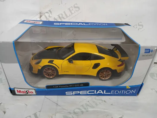 MAISTO SPECIAL EDITION 1:24 PORSCHE 911 GT2 RS DIECAST MODEL