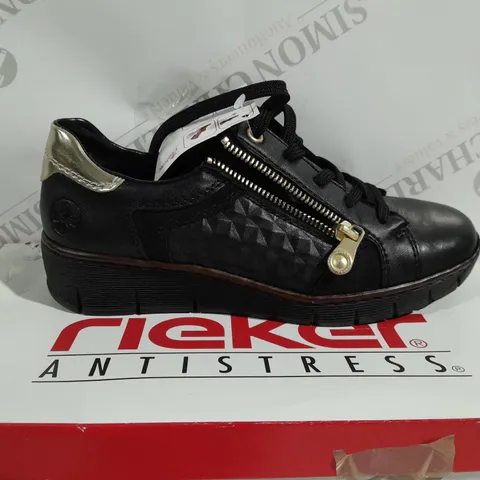 BOXED PAIR OF RIEKER MIX MATERIAL TRAINERS IN BLACK - SIZE 5