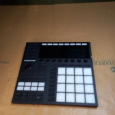 MASCHINE PERFORMANCE SYSTEM