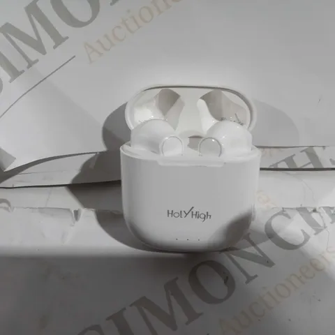 BOXED HOLY HIGH PORTABLE EARBUDS IN WHITE