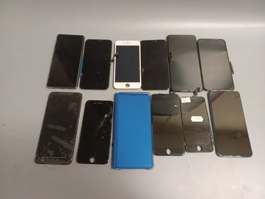 APPROXIMATELY 22 PHONE SCREENS FOR VARIOUS PHONES TO INCLUDE IPHONES AND SAMSUNGS