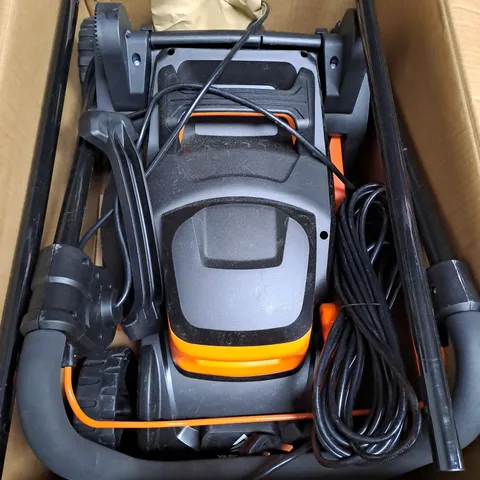 BOXED YARD FORCE ELECTRIC LAWNMOWER 