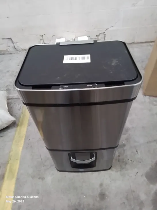 A BOXED ELECTRONIC BIN AND RECYCLING SORTING UNIT