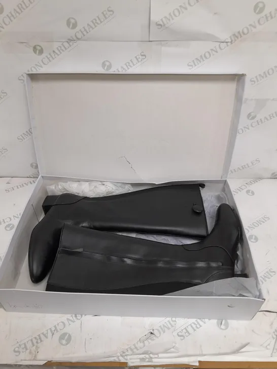 BOXED BDL KNEE HIGH BOOTS BLACK SIZE 5