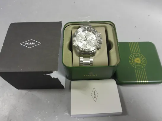 FOSSIL STAINLESS STEEL GENTS WATCH IN GIFT BOX