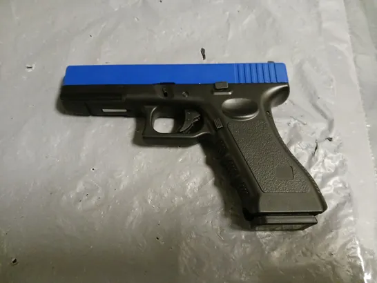 UNBRANDED TWO TONE CO2 PISTOL