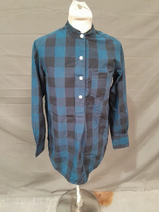 TOAST BUTTON UP SHIRT IN BLUE PLAID SIZE 6