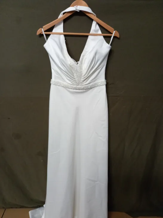 D'ZAGE IVORY EMBELLISHED WEDDING DRESS - SIZE UNSPECIFIED