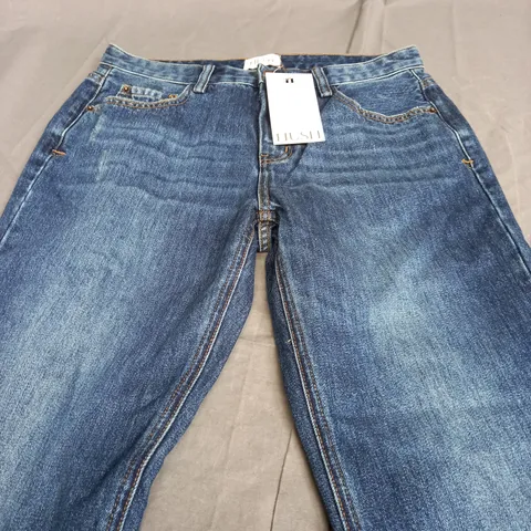 HUSH BOYFRIEND JEANS VINTAGE WASH BLUE - SIZE 8