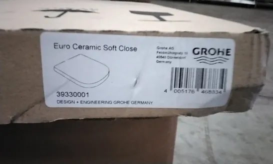 BOXED GROHE EURO CERAMIC SOFT CLOSE TOILET SEAT 