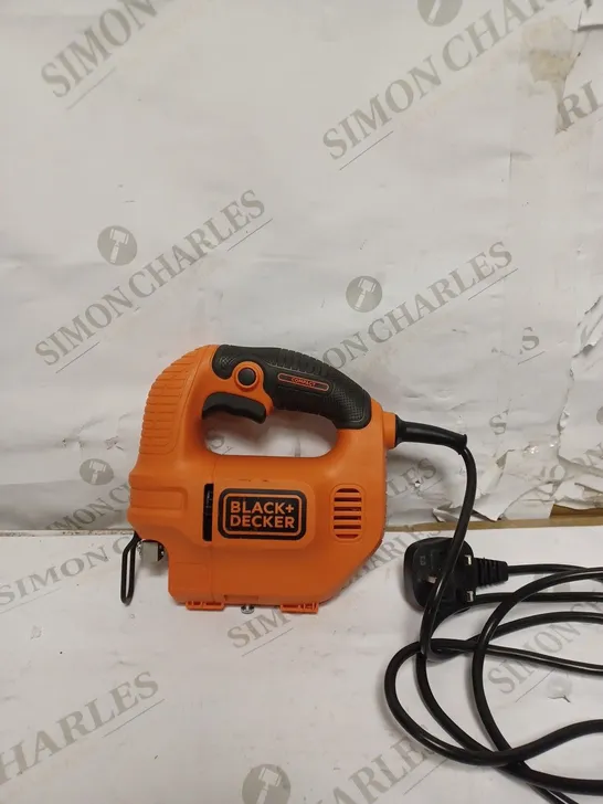 BLACK+DECKER 400W COMPACT WITH BLADE