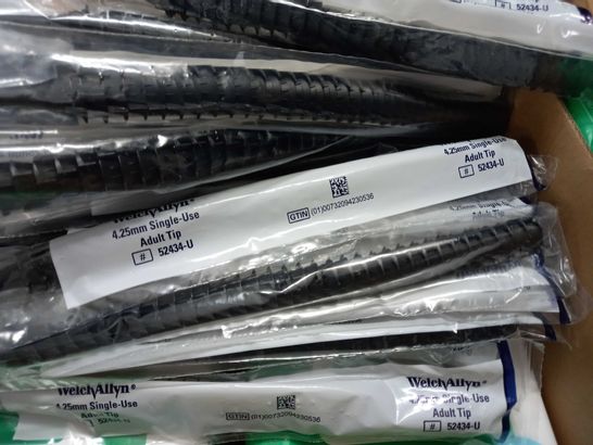 LOT OF HOUSEHOLD ITEMS TO INCLUDE 4X 200 PACKS OF UNIVERSAL WIPES AND WELCH ALLYN 4.25MM SINGLE USE ADULT TIP TUBES