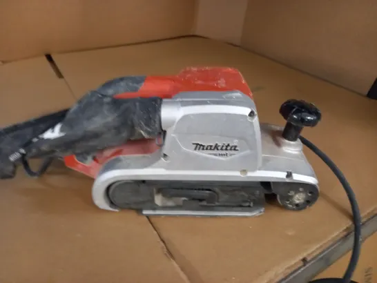 UNBOXED MAKITA M9400 100X610MM SANDER