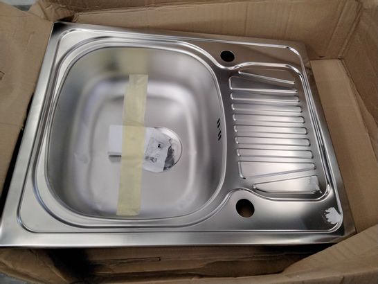 STAINLESS STEEL SINK WITH DRAINER 