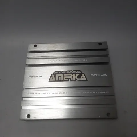 UNBOXED PYRAMID AMERICA PB251 3000W BRIDGEABLE MOSFET AMPLIFIER 