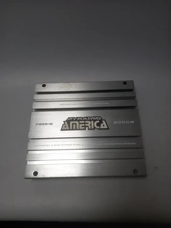 UNBOXED PYRAMID AMERICA PB251 3000W BRIDGEABLE MOSFET AMPLIFIER 