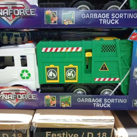 BOXED DYNAFORCE GARBAGE SORTING TRUCK