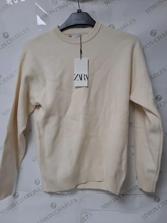 ZARA KNITTED CREAM JUMPER - SMALL