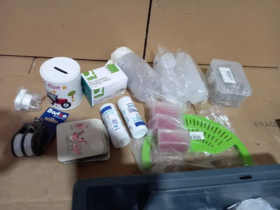 TOTE OF A APPROXIMATELY 16 ITEMS TO INCLIUDE A STERILIZED BOTTLE SET, A STEEL PIGGY BANK AND A BARTON MARINE 