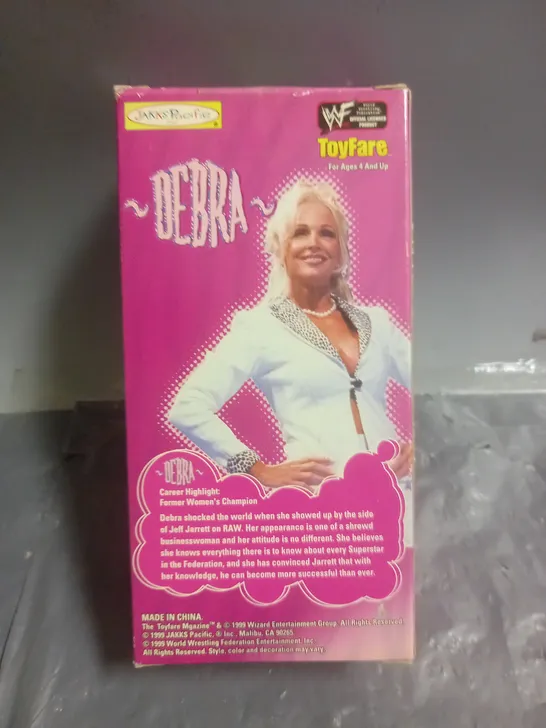 JAKKS PACIFIC WWF EXCLUSIVE COLLECTOR FIGURE - DEBRA