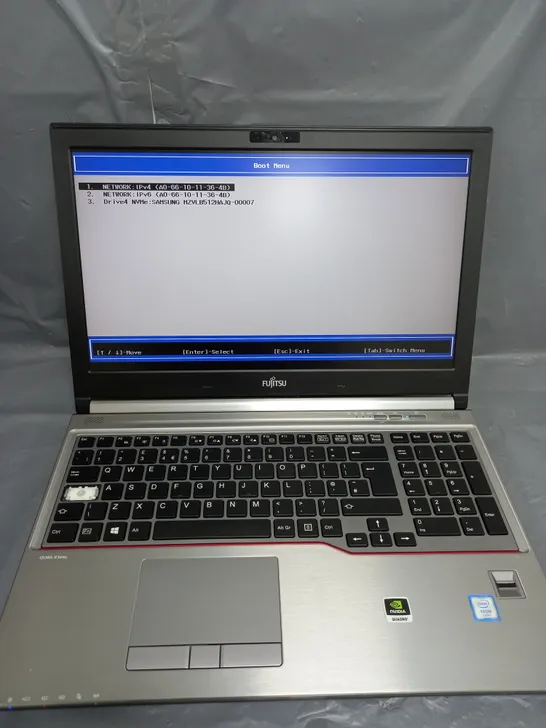 FUJITSU CELSIUS H770	15 INCH XEON E3-1505M V6 3.00GHZ