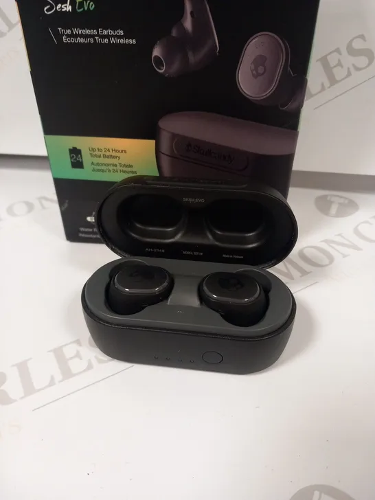 BOXED SKULLCANDY TRULY WIRELESS PERFECTLY SIMPLE SESH EVO TRUE WIRELESS EARBUDS