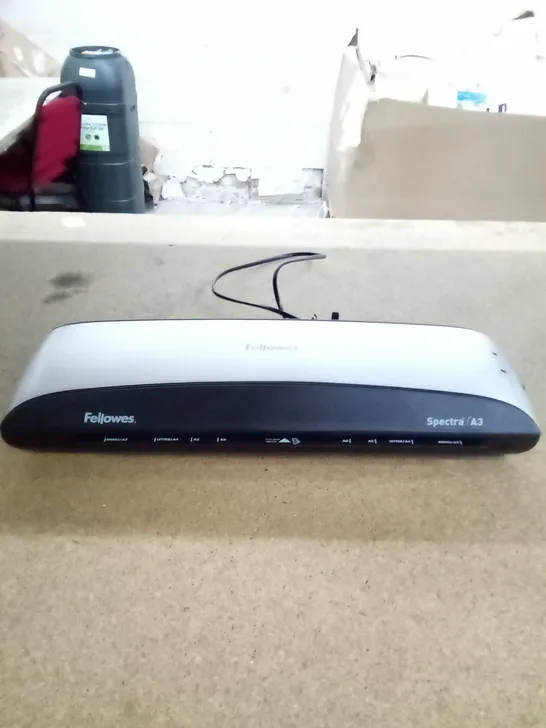 BOXED FELLOWES SPECTRA A3 LAMINATOR 