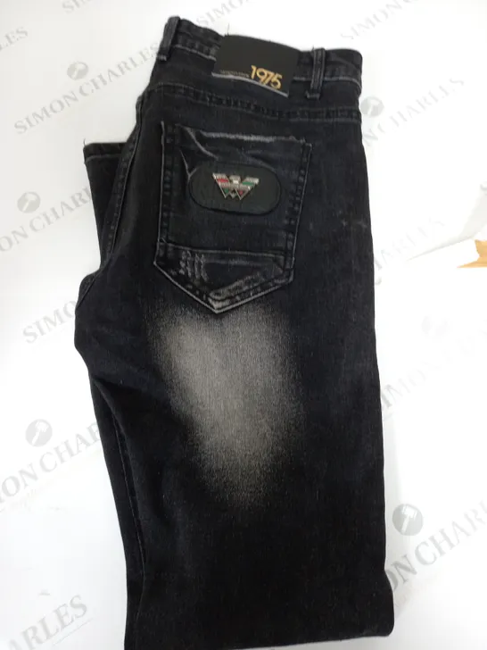 GIORGIO ARMANI WASHED DENIM JEANS SIZE 32"