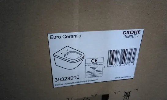 BOXED GROHE EURO CERAMIC TOILET PAN WHITE