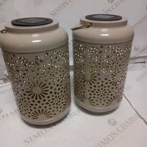 GARDEN REFLECTIONS SET OF 2 PATTERNED SOLAR LANTERNS, FLOWER