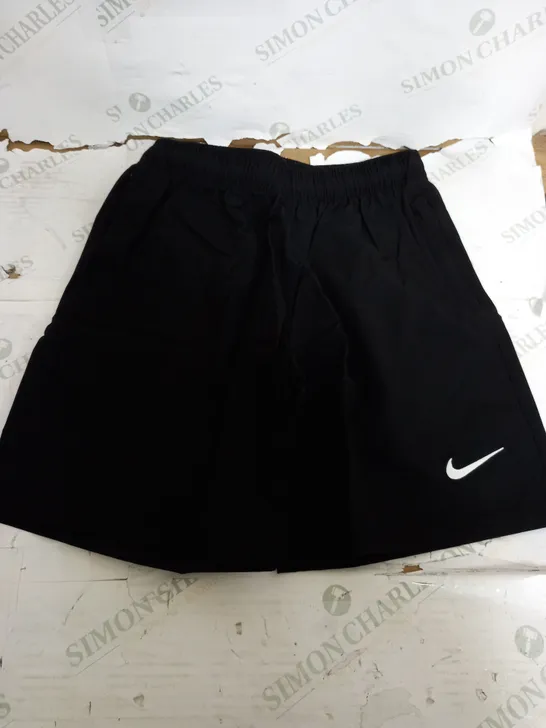 NIKE BLACK SHORTS - LARGE