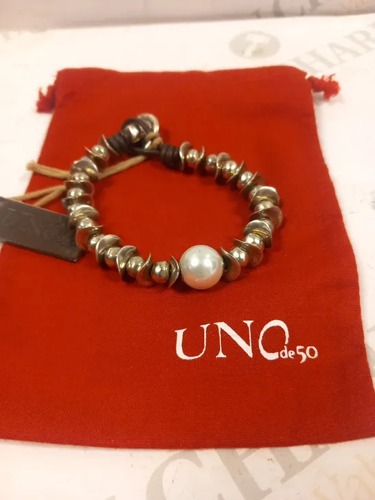 BAGGED UNO DE 50 THE DESSERT PEARL BRACELET RRP £79