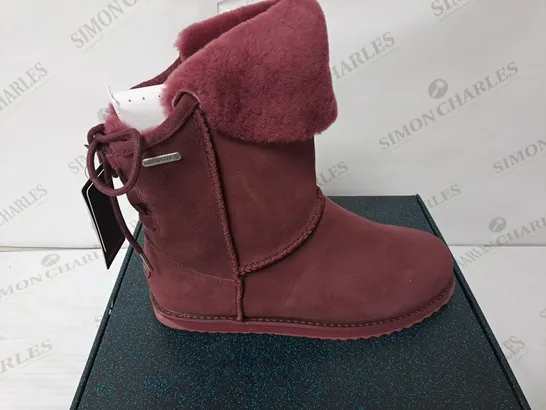 EMU BURGANDY BOOTS WATER PROOF SIZE 8