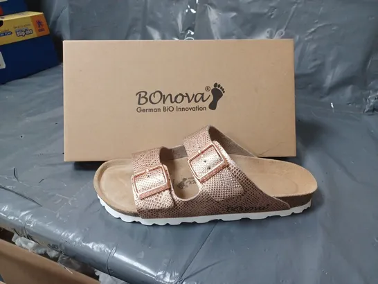 BOXED PAIR OF BONOVA SANDALS PINK PRINT DESIGN SIZE 6 UK