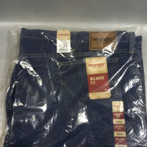 BRAND NEW WRANGLER RELAXED FIT JEANS - 52X34