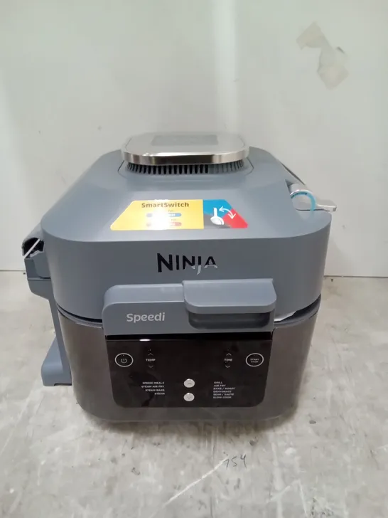 BOXED NINJA SPEEDI AIR FRYER 