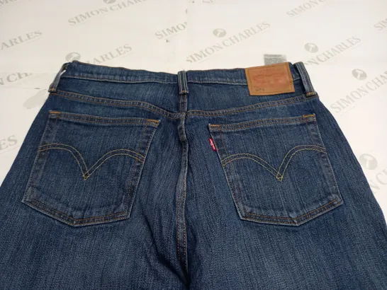 LEVIS 501 MID WASH JEANS - W29 L28