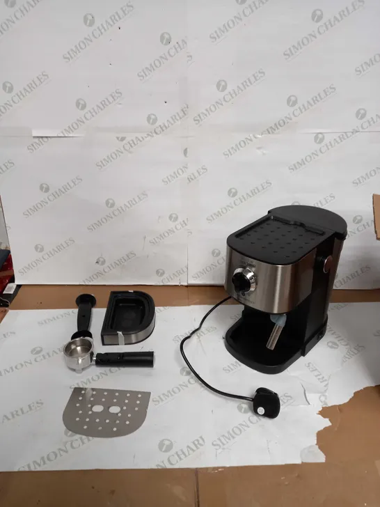 OUTLET COOK'S ESSENTIALS PUMP ESPRESSO COFFEE MACHINE WITH MILK FROTHER