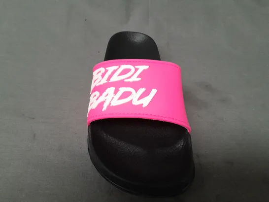 BOXED PAIR OF BIDI BADU SLIDERS IN PINK/BLACK EU SIZE 37