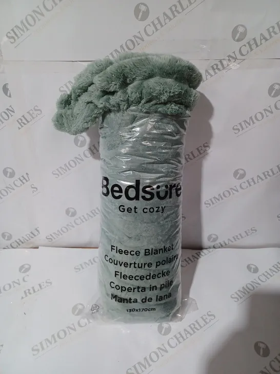 BED SURE FLEECE BLANKET IN GREEN - 130X170CM